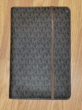 Michael Kors Signature Logo Refillable Notebook Cover - Brown
